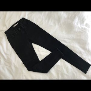 Levi’s Black 710 Skinny Jeans size26